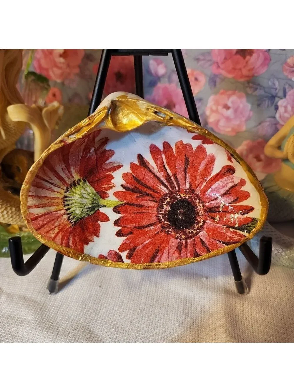 DECOUPAGE CLAM SHELL